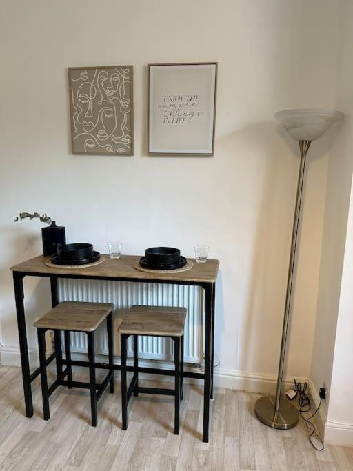 Holiday home 5min To Royal Infirmary Hospital *